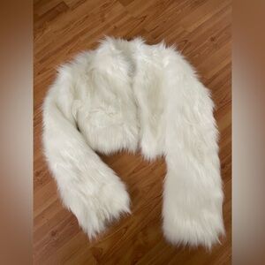 FashionNova white faux fur cropped jacket size S